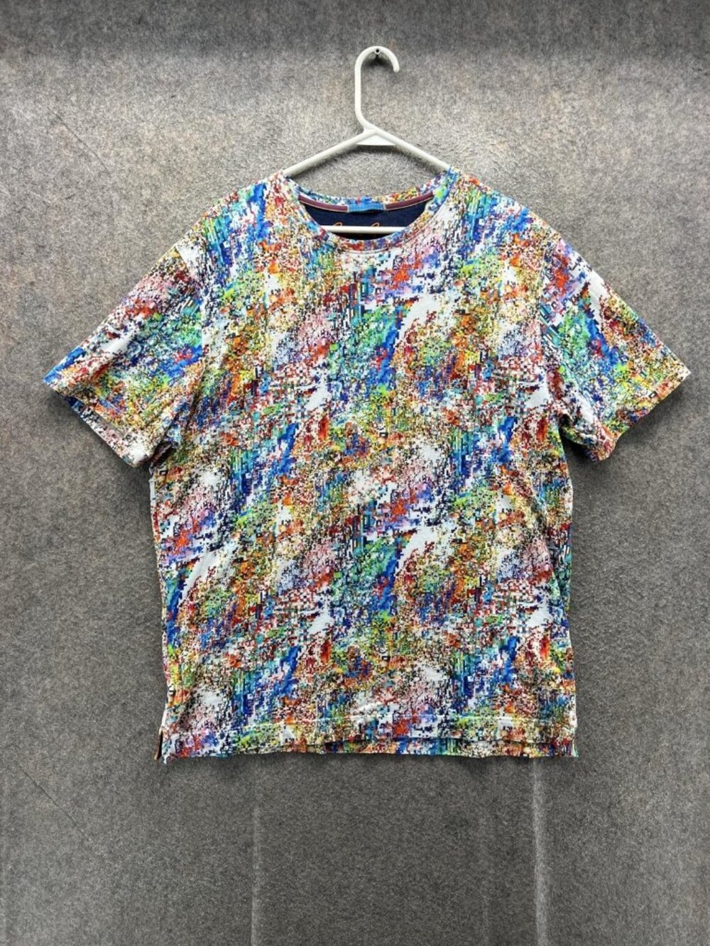 Robert Graham Shirt Mens Large Multicolor Abstract Art Graphic Tee Crewneck